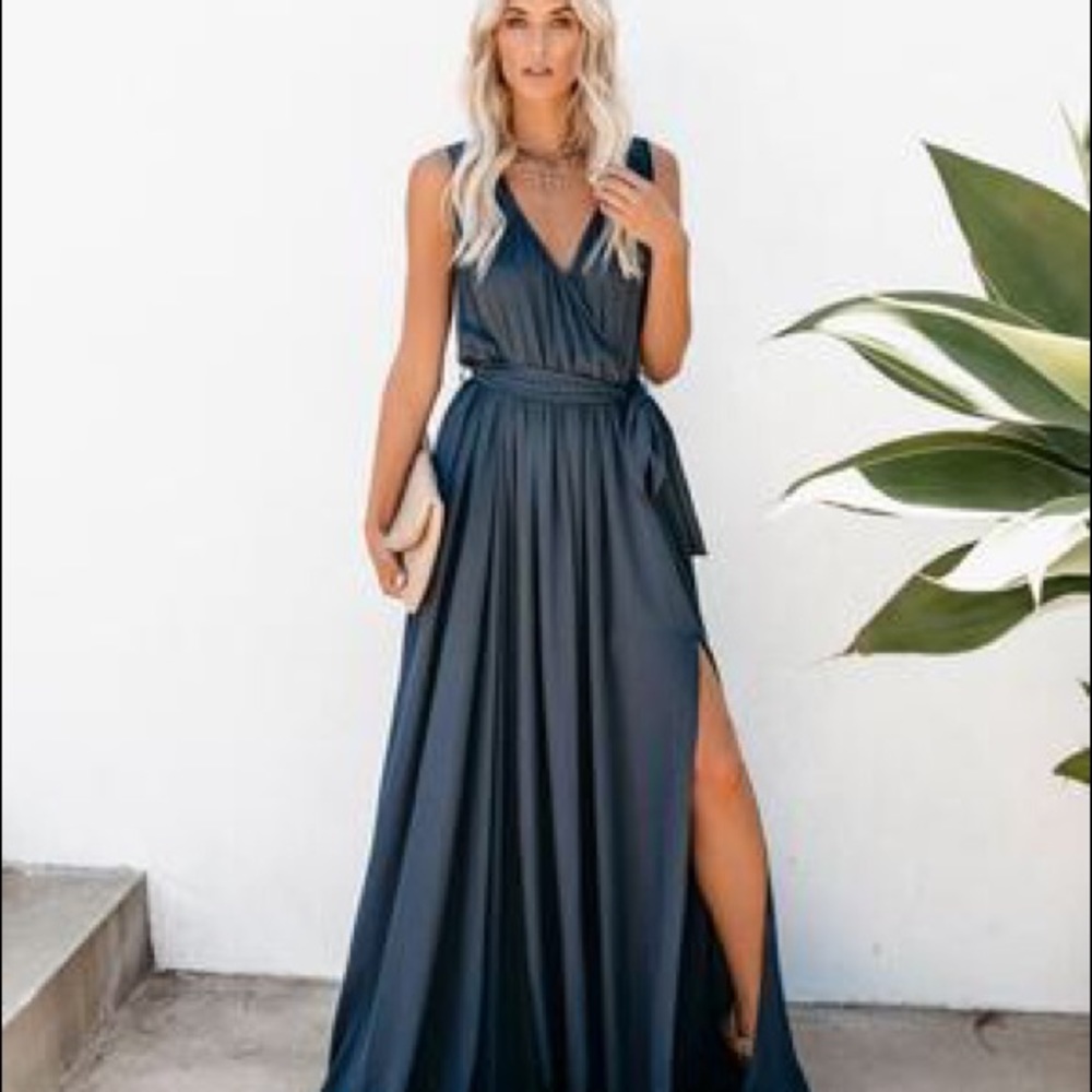 NWOT Vici Sleeveless Diana Maxi Dress